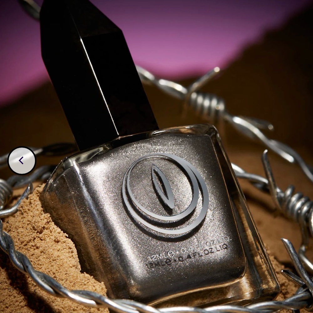 Outlaw Country- Mooncat Nail Lacquer - Picture 3 of 14